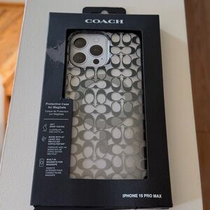 “COACH”iPhone 15 Pro Max phone case.(MagSafe,color-clear/black).Like new🤍🖤